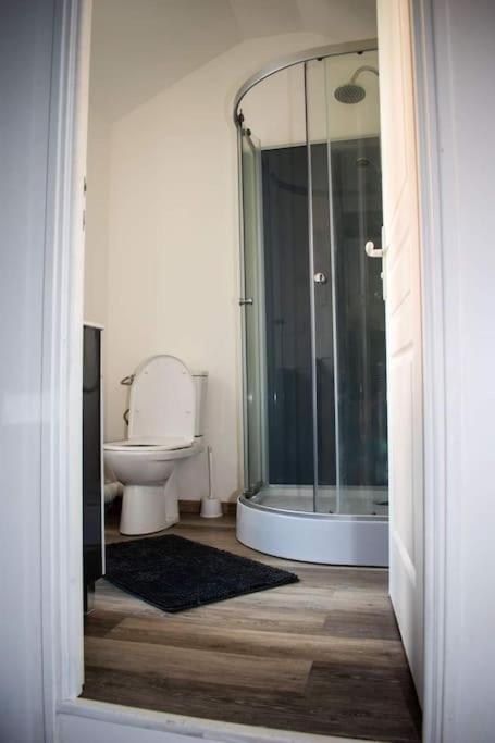 Studio Charmant Confortable Tv Centre Ville Louviers Εξωτερικό φωτογραφία